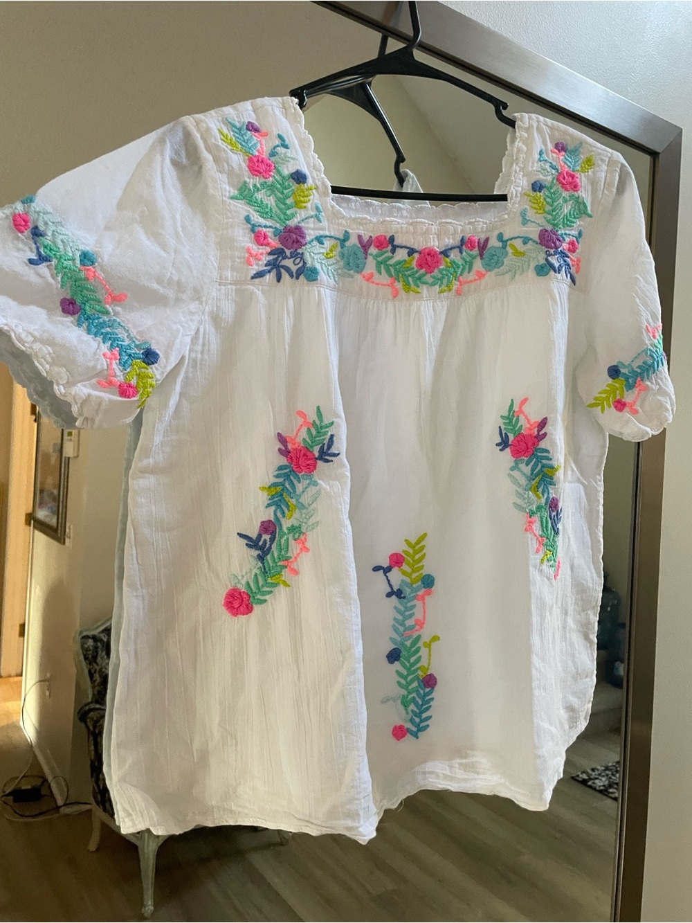 Lilly Pulitzer White Peasant Blouse with Multicolor Floral Embroidery